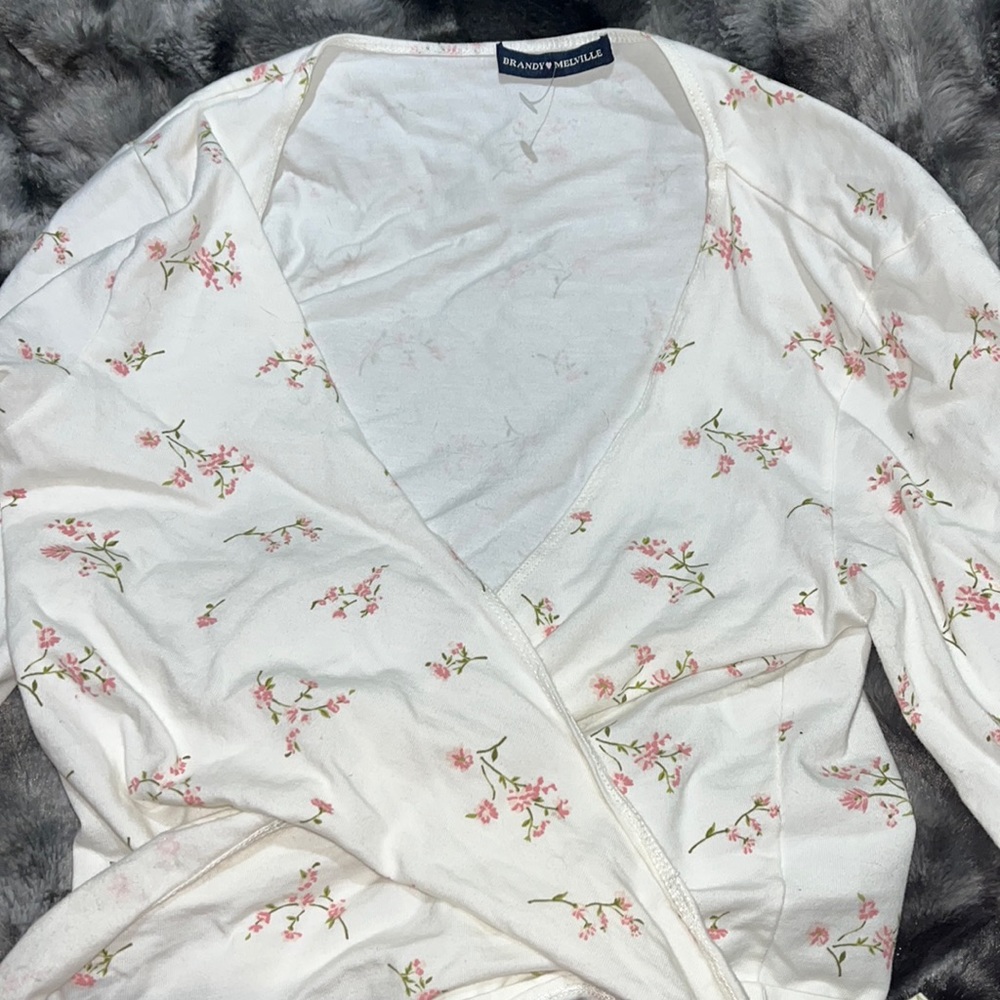 Brandy Melville Cross Over Flower Top